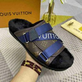 Picture of LV Slippers _SKU3661029623802037
